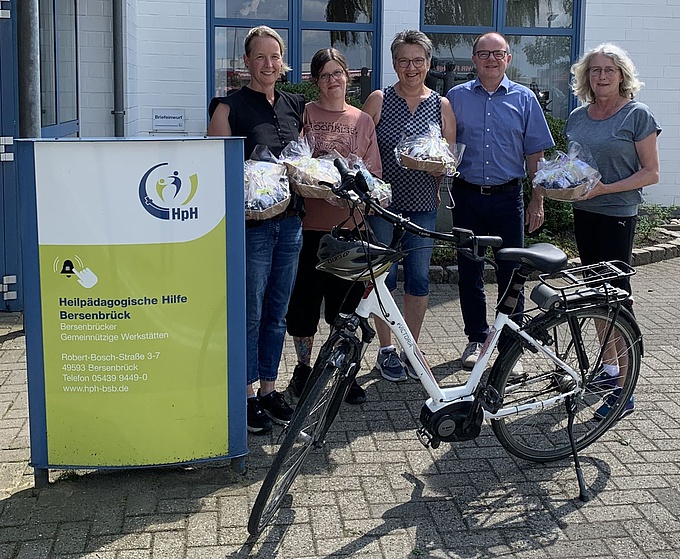 Gruppenfoto (v.l.): Martina Bergsma-Drees, Jessica Cordes, Heike Bertke, Guido Uhl und Petra Böske. 